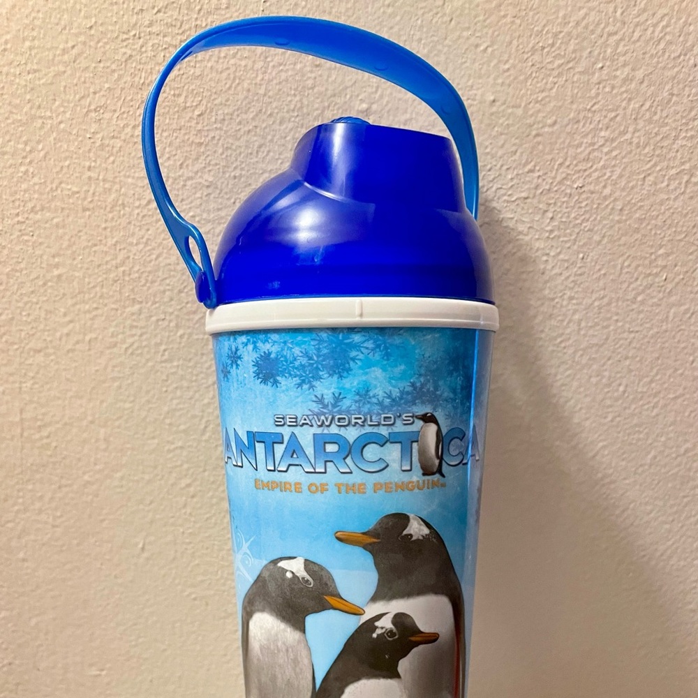 SeaWorld Empire of the Penguin Cup with Straw